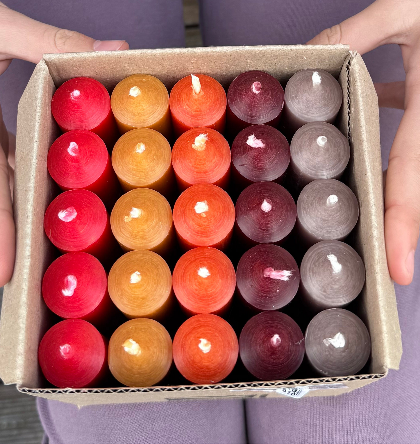 Sets der Stabkerzen 10 cm x 2,2 cm - Kerzenfarm Hahn – tropffrei & rußarm – kurze Deko-Kerzen – Handarbeit – verschiedene Farben