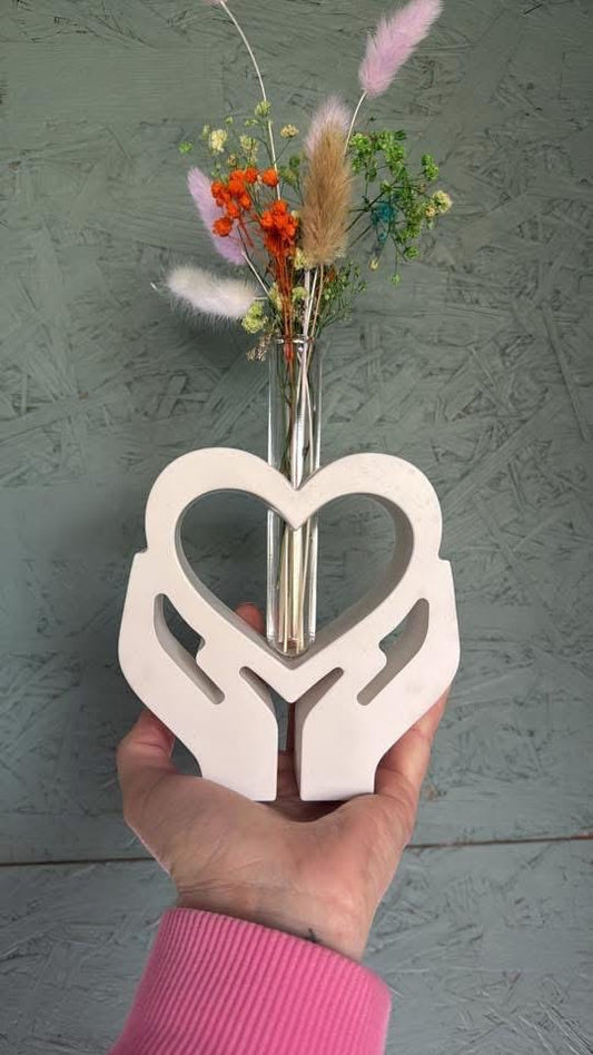 Wunderschöne Vase in Herz mit Händenform | Handgemacht aus Gießmasse | Dekoration, Geschenkidee