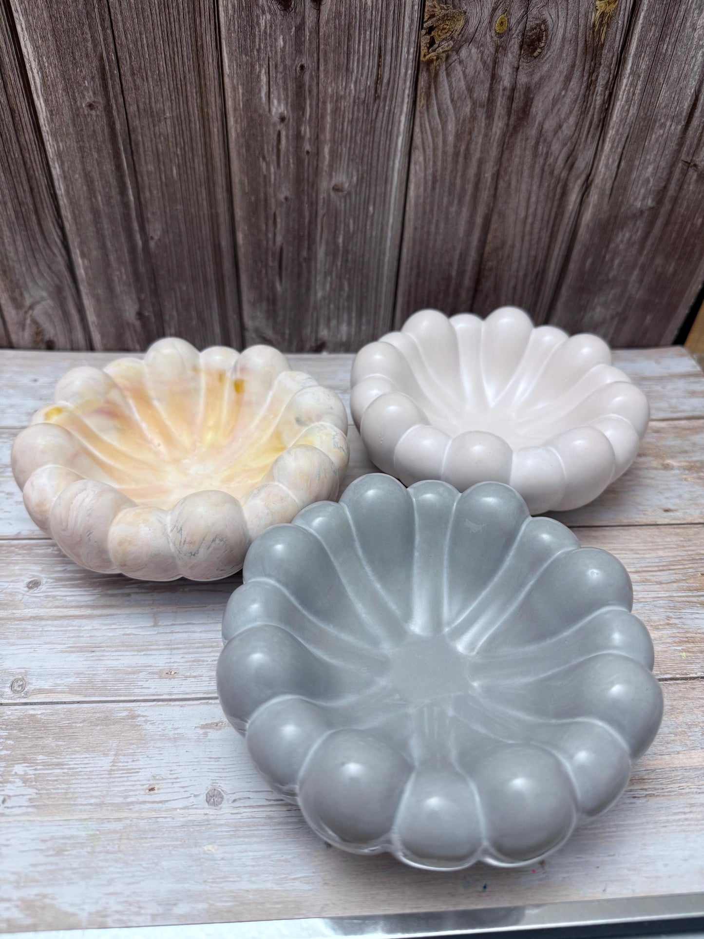 Handgefertigte Schmuck - oder Kerzenschale in Blütenform – Gießmasse