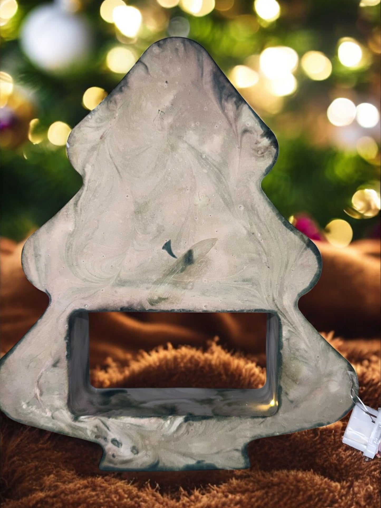 Weihnachtsbaum mit Lichterkette- Handgegossen