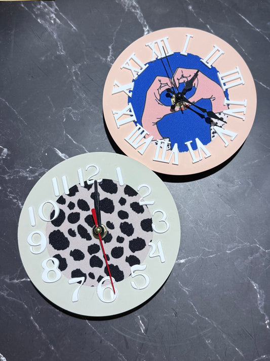 Uhr - Wanduhr - Handgemacht - Gießmasse