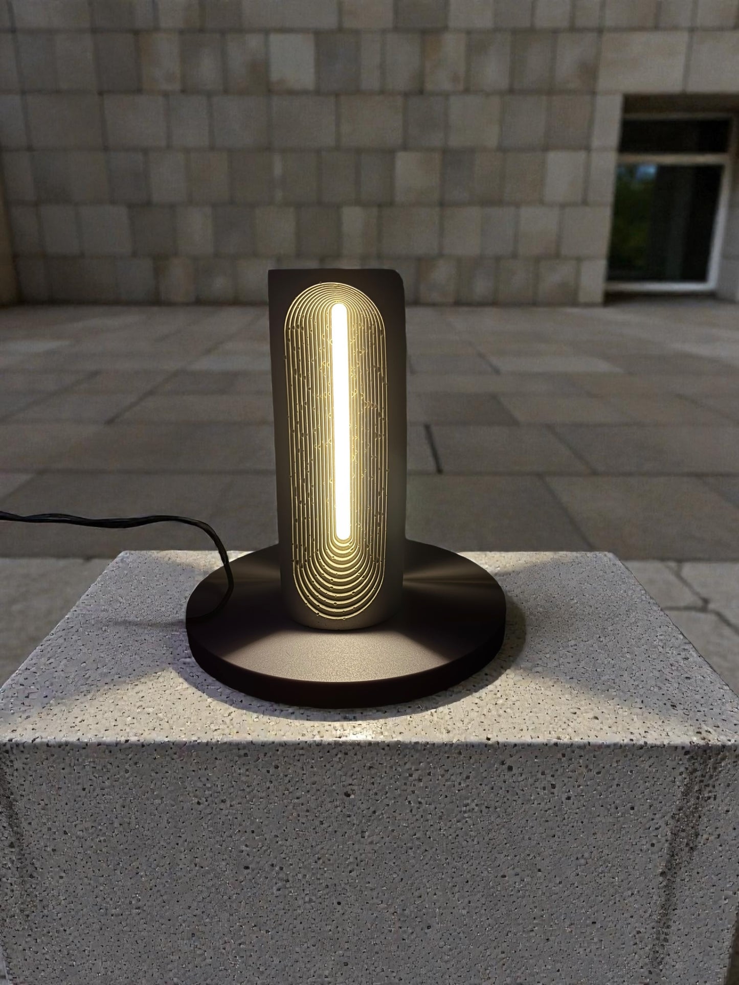 Handgegossene Beton Lampe