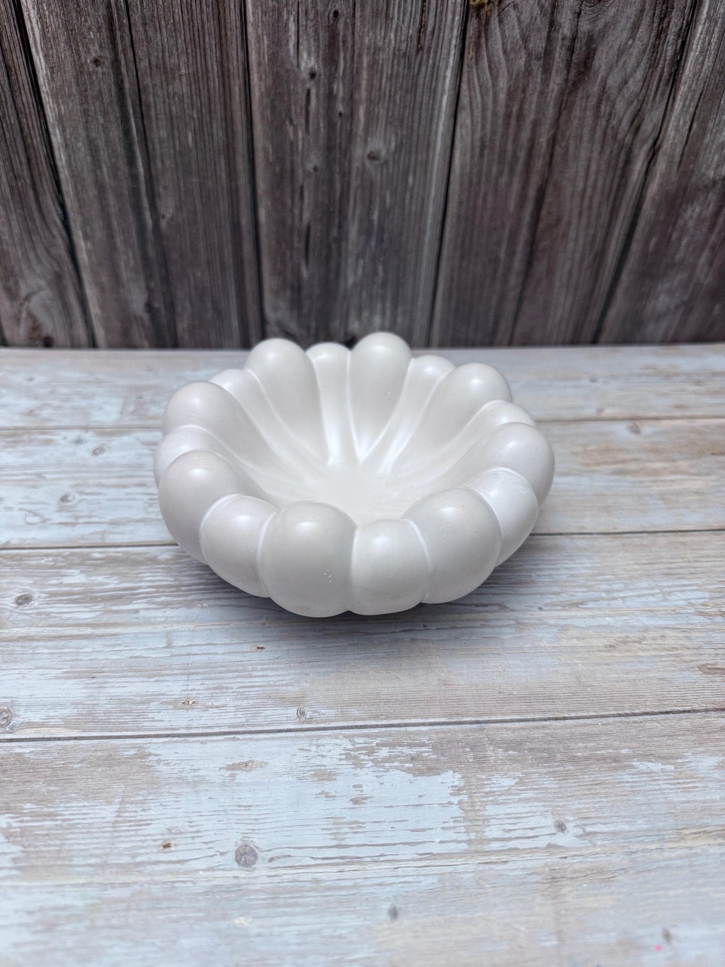 Handgefertigte Schmuck - oder Kerzenschale in Blütenform – Gießmasse