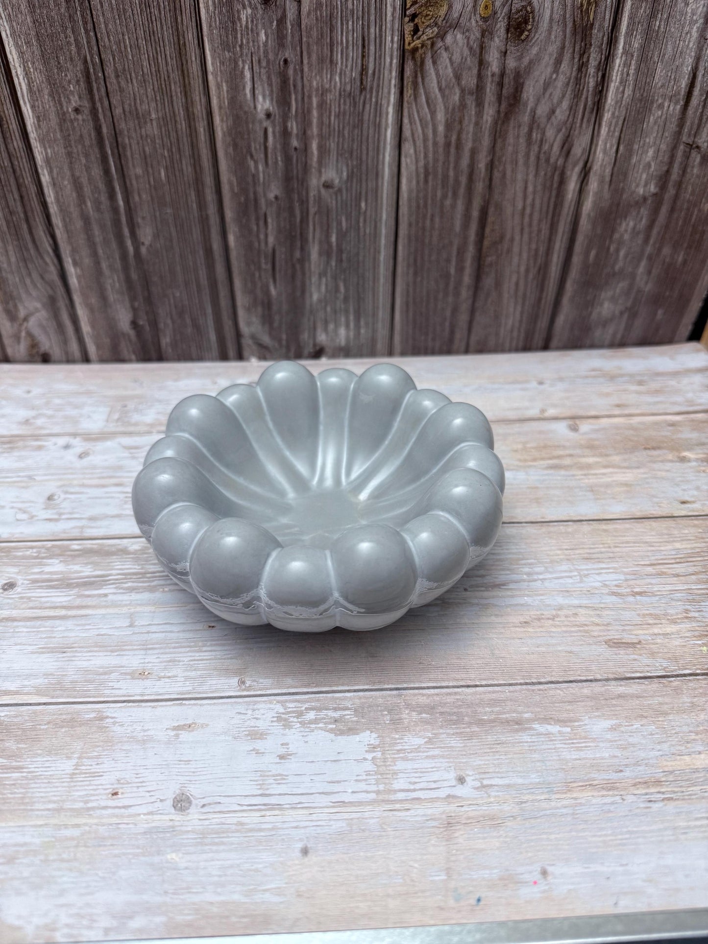 Handgefertigte Schmuck - oder Kerzenschale in Blütenform – Gießmasse