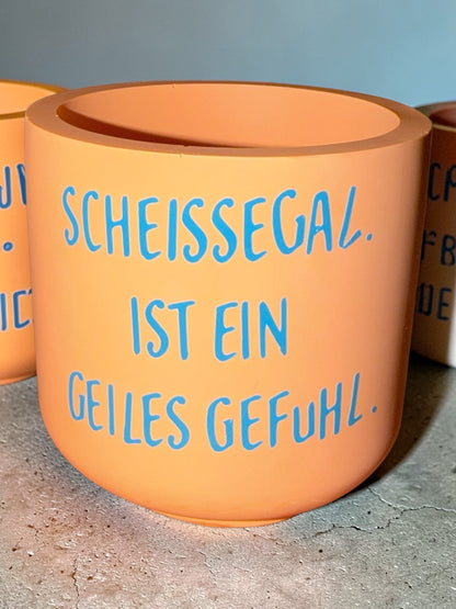 Statement Kerzen, bunte Kerzenbehälter