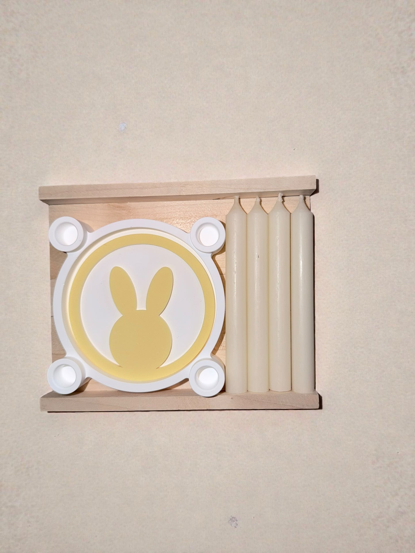 Handgefertigtes Kerzenhalter-Set mit Kerzen & Tablett aus Holz