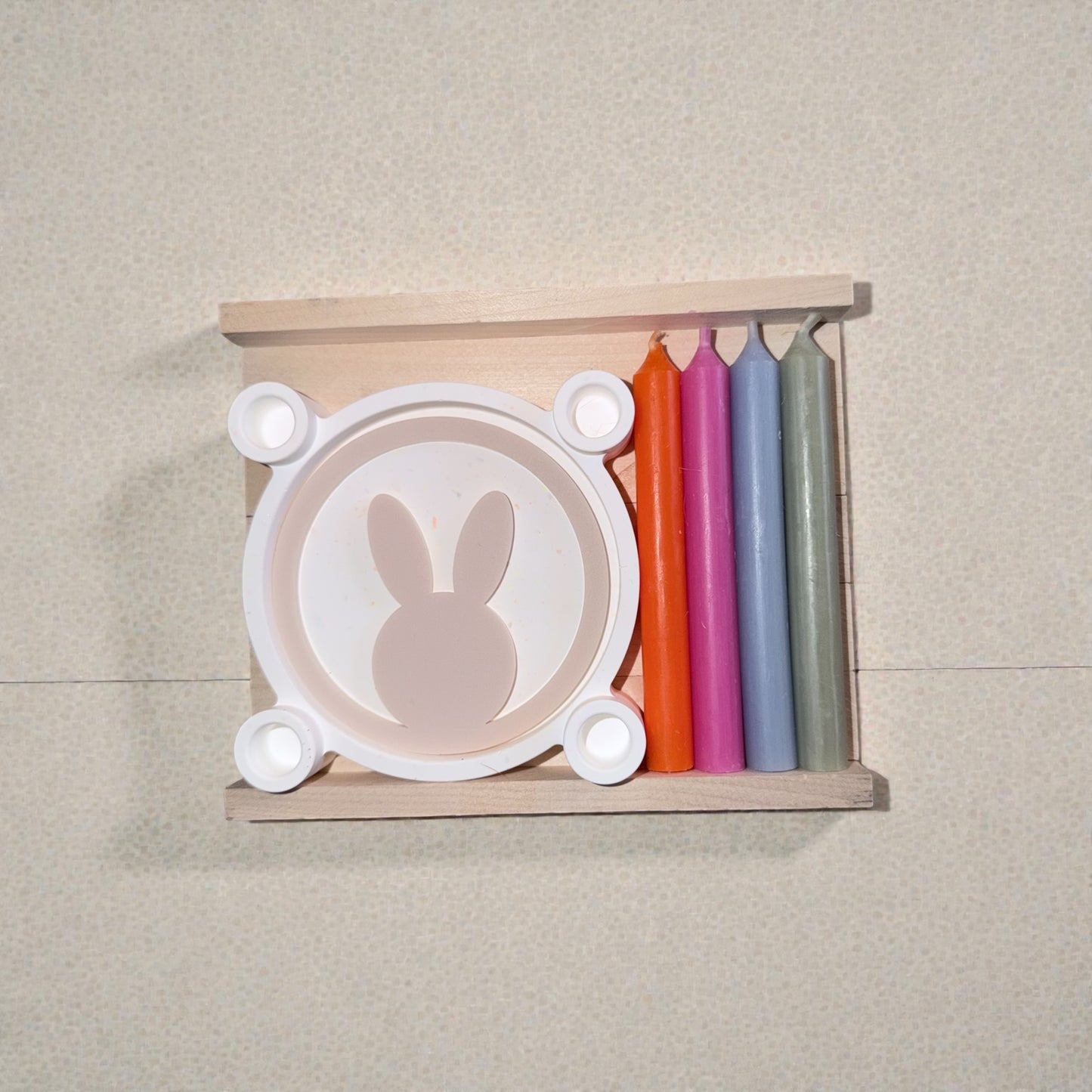 Handgefertigtes Kerzenhalter-Set mit Kerzen & Tablett aus Holz