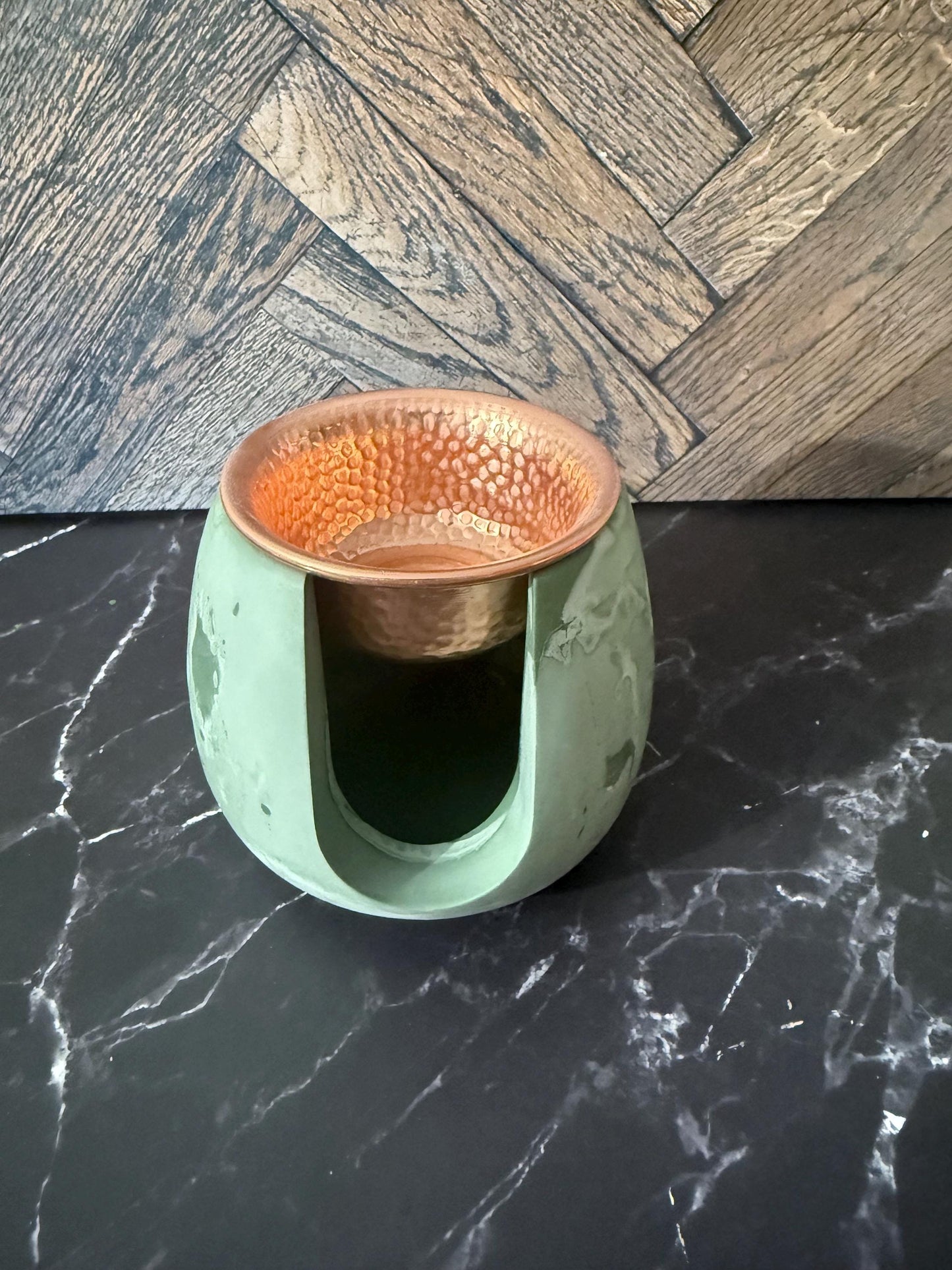 Duftlampe aus hochwertiger Gießmasse – Handgemachte Duftwaschslampe – Minimalistische Deko – Meditationszubehör