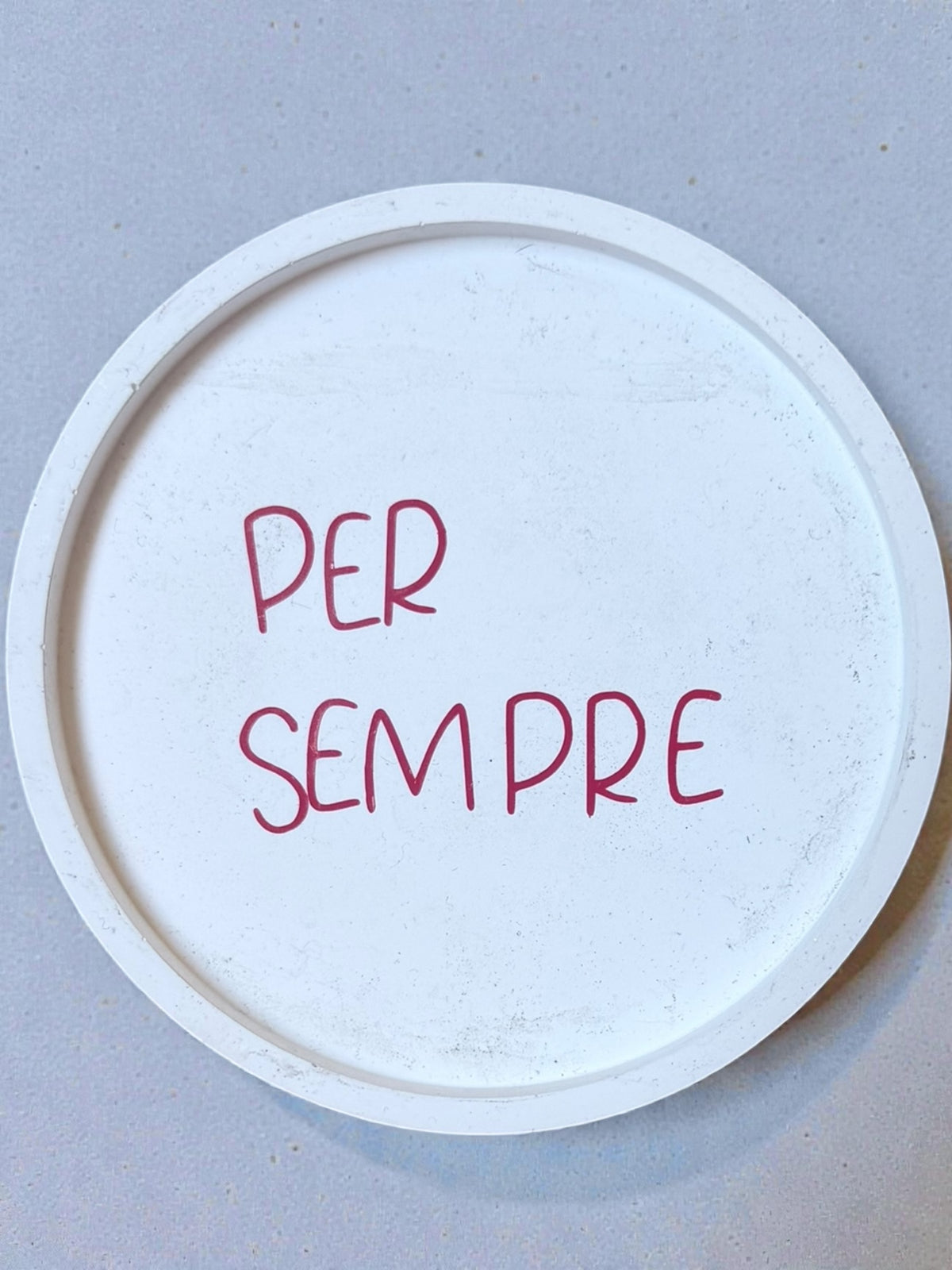Sisi Tasse, Amore Amore weiß