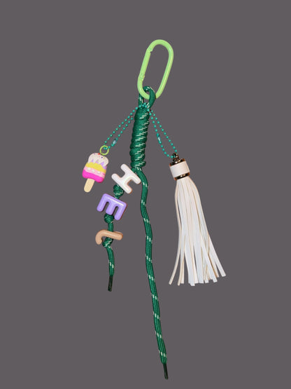Statement Schlüsselanhänger / Taschenamhänger - Handmade