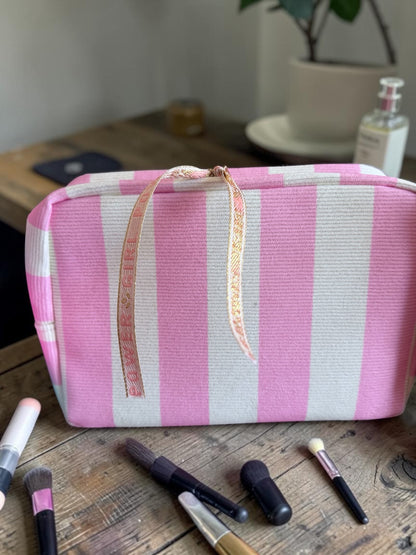 Personalisierte Kosmetiktasche | Make-up Tasche mit Name | Individuell bedruckt | Geschenk für Frauen | Selfcare Bag | Reise Organizer