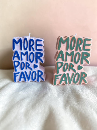 Handgegossene Statement Kerze „More Amor Por Favor“ – Bio Sonnenblumenwachs, handmade Deko Kerze