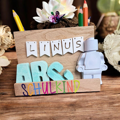 Personalisierter Stiftehalter zur Einschulung – Name & ABC Deko – Geschenk für Schulanfänger