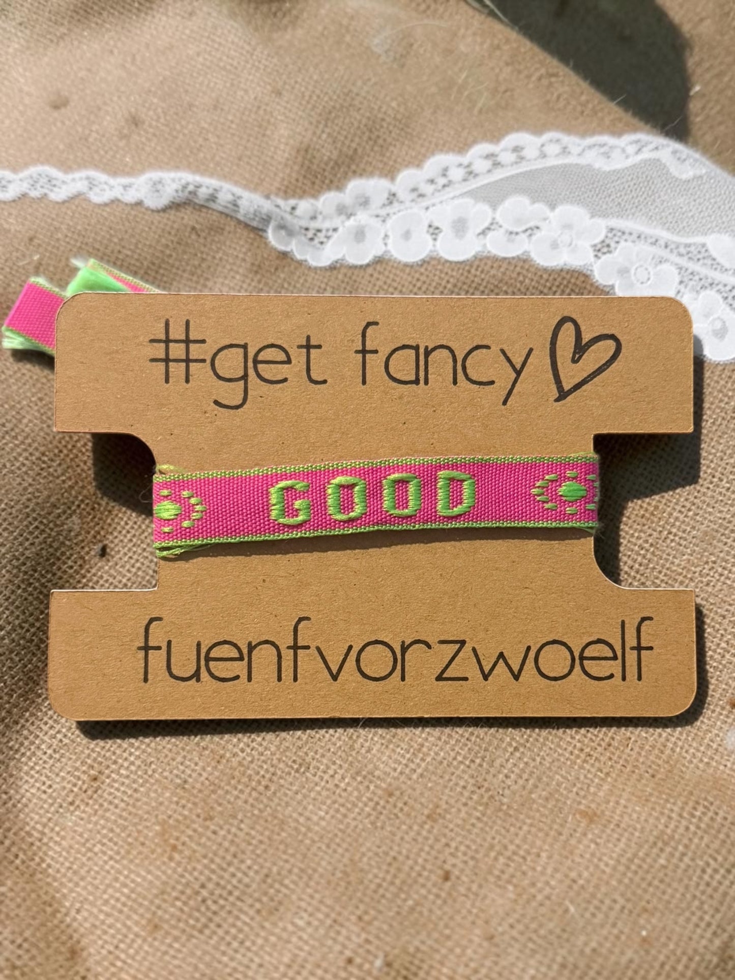 Statement Armband