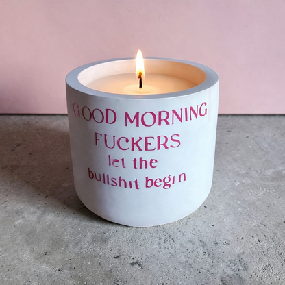 Statement Kerzen, bunte Kerzenbehälter