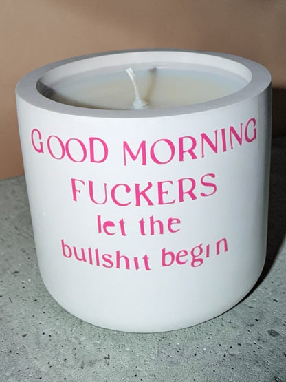 Statement Kerzen, bunte Kerzenbehälter