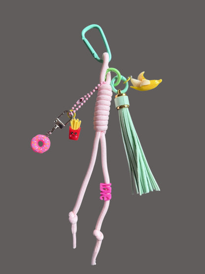 Statement Schlüsselanhänger / Taschenamhänger - Handmade