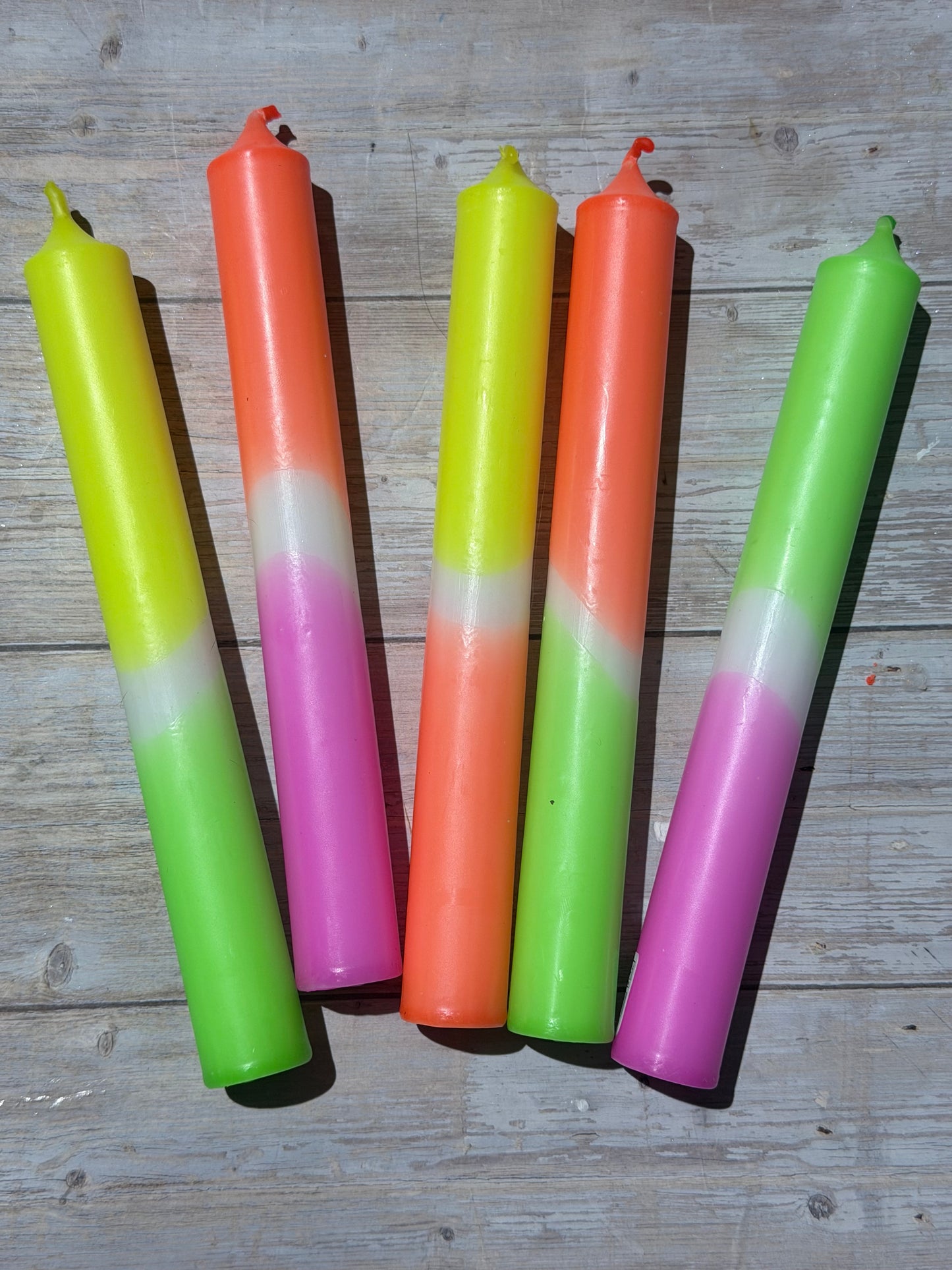 Dip Dye Stabkerzen 18 cm x 2,2 cm – Kerzenfarm Hahn – tropffrei & rußarm – kurze Deko-Kerzen – Handarbeit – verschiedene Farben