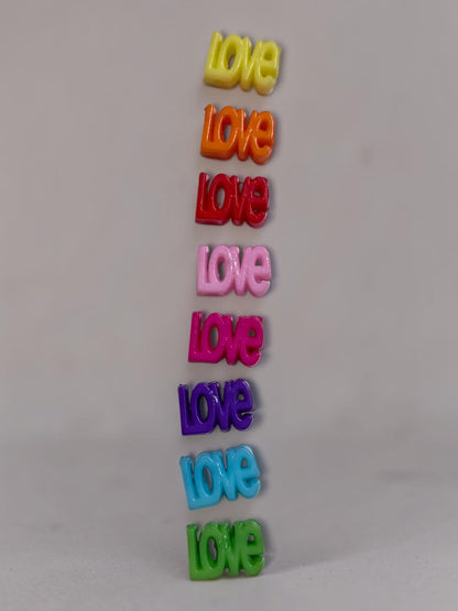 Leo Love Ibiza Armband – Festival Armband mit “LOVE” Schriftzug aus Kunststoff – Leopard Design – Sommer Accessoire – Freundschaftsarmband