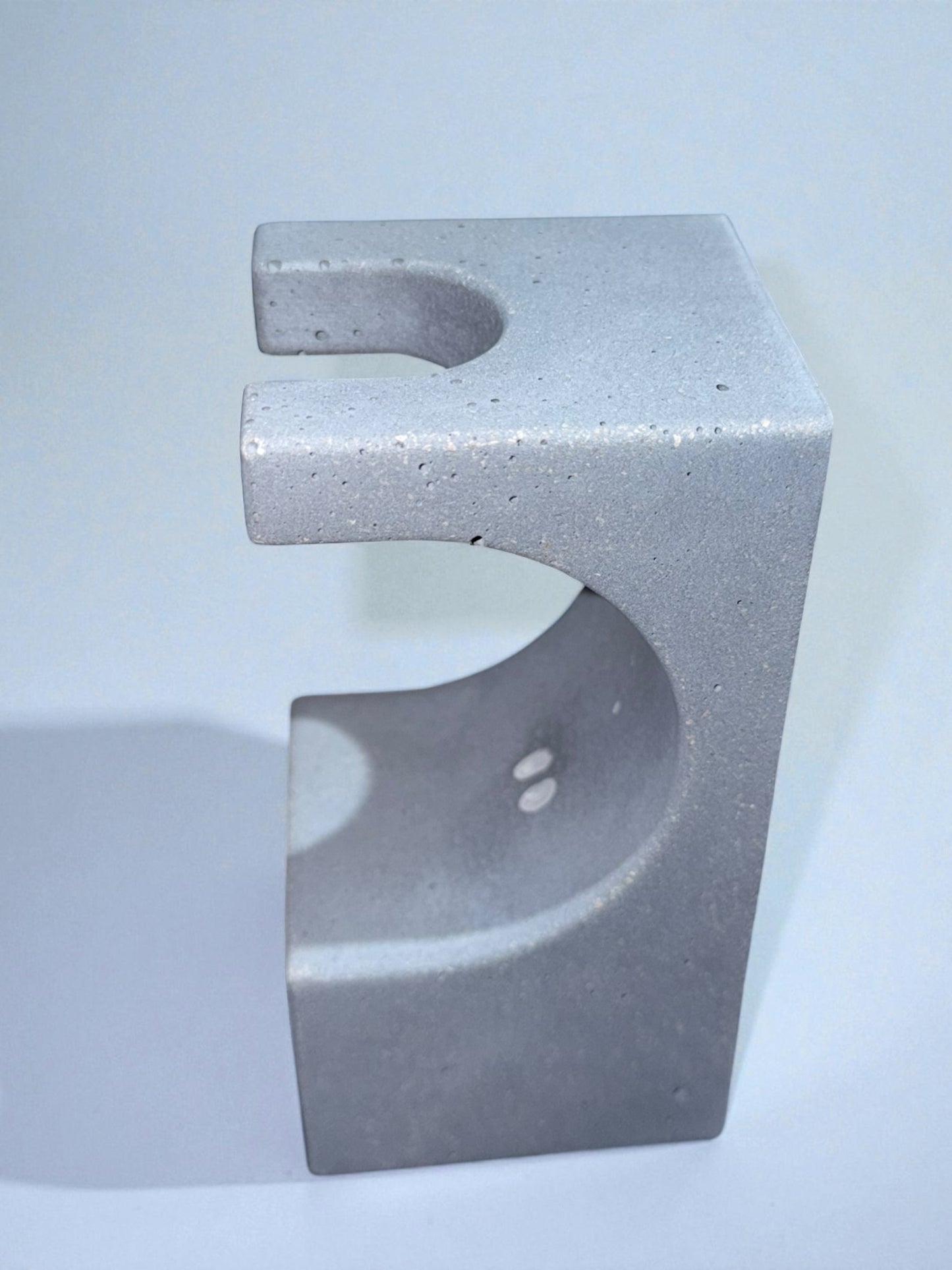 Handgegossene Beton-Vase – Modernes Designobjekt für dein Zuhause