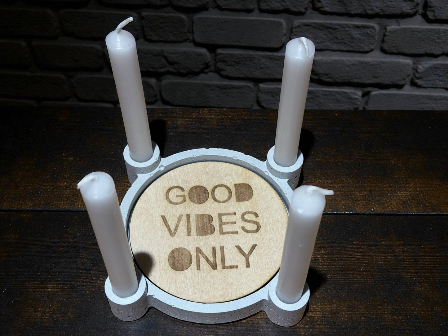 Handgefertigtes Kerzenhalter-Set mit Kerzen & austauschbarem Inlay