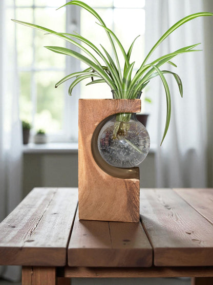 Handgegossene Beton-Vase – Modernes Designobjekt für dein Zuhause