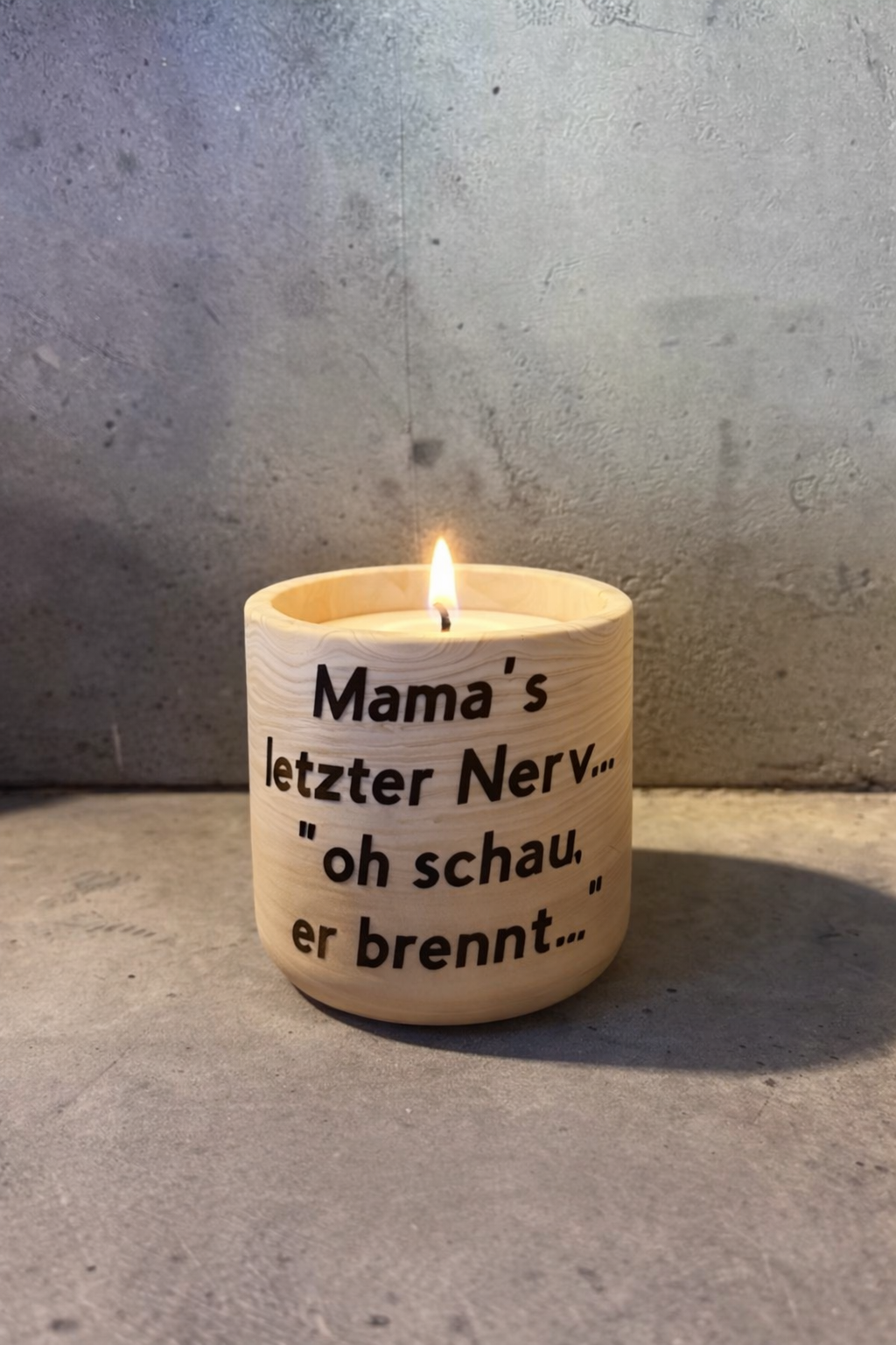 Mama’s / Papa’s letzter Nerv – Handmade Kerze mit Spruch