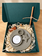 Teelicht- & Räucherstäbchen-Set mit Mond oder Stern