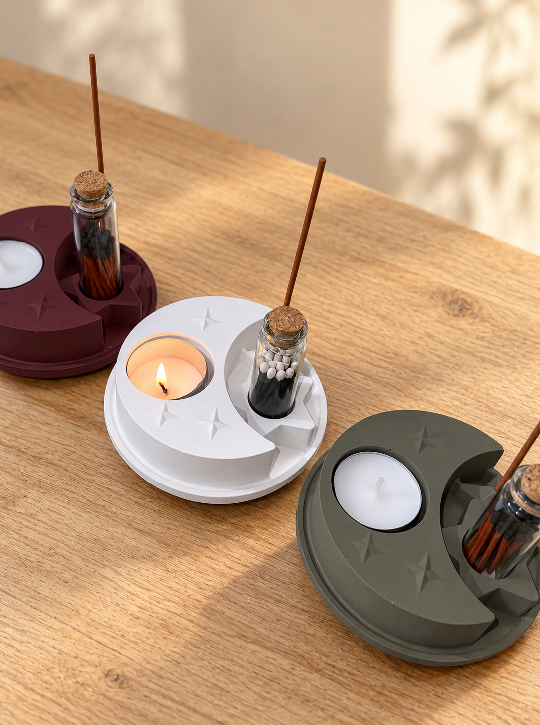 Teelicht- & Räucherstäbchen-Set mit Mond oder Stern