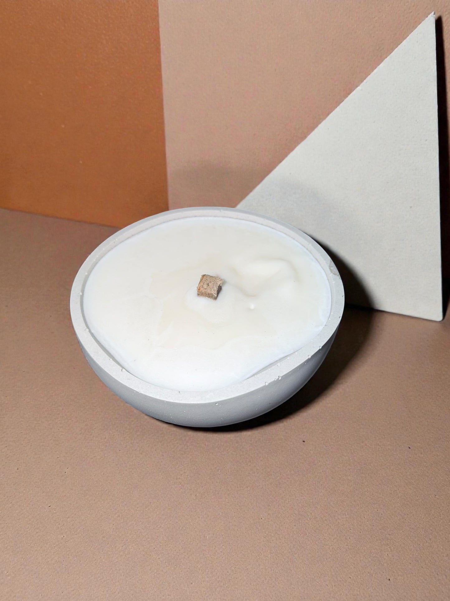 Beton Kerze , Wachsfresser