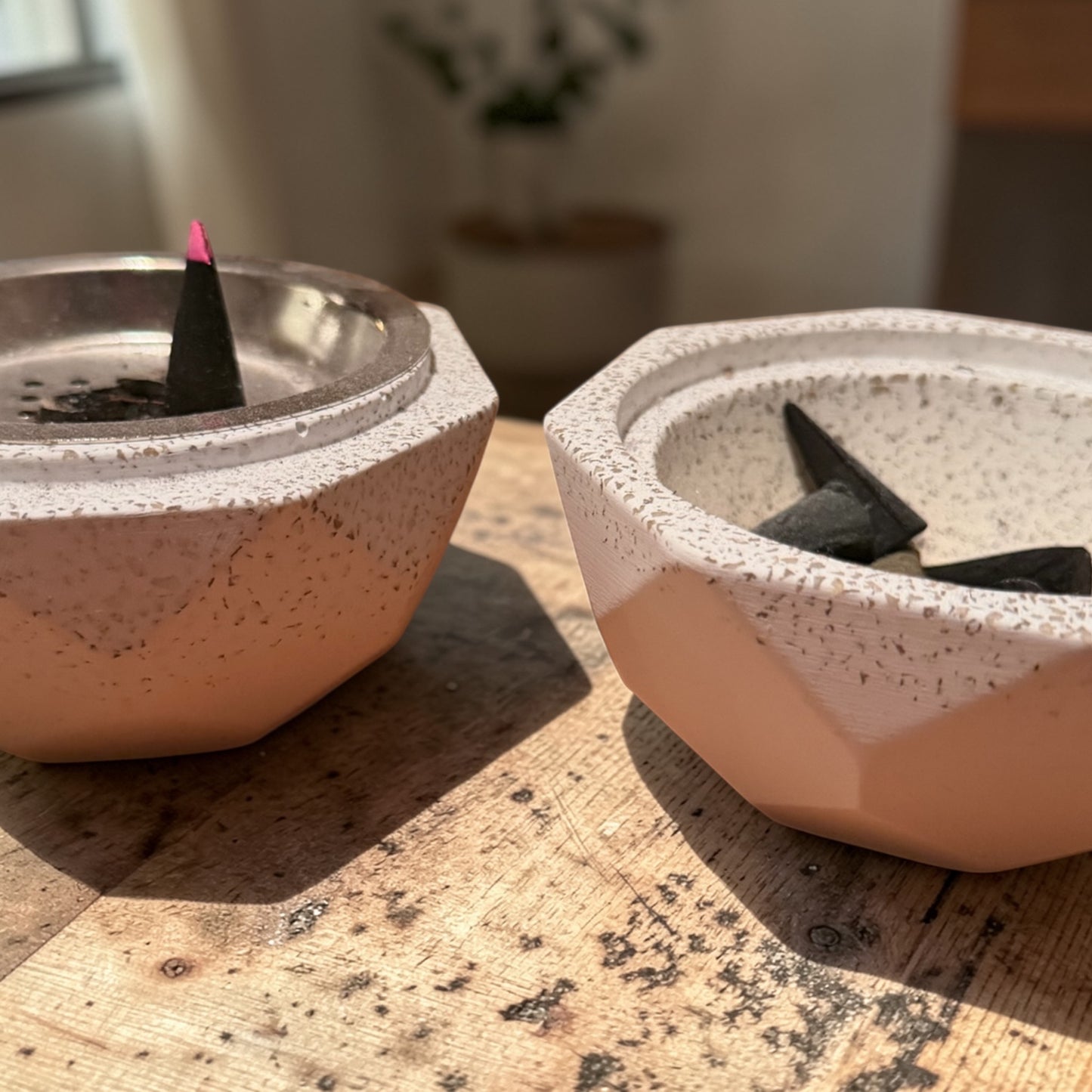 Handgemachte Räucherkugel aus Gießmasse  |  Boho Deko Halter | Achtsamkeit & Meditation | Geschenkidee Handmade